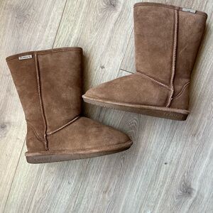 BearPaw Classic Tan Suede Boots